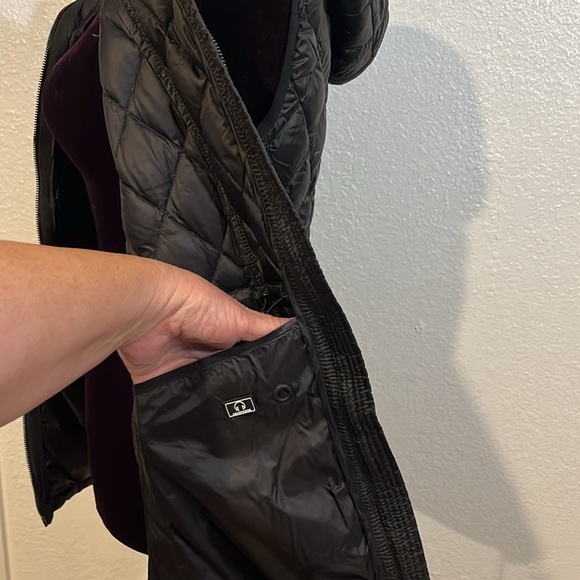 Calvin Klein Performance Down Filled Packable vest - Picture 11 of 13